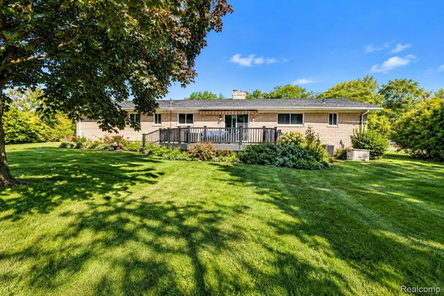 60 E Square Lake Road, Bloomfield Charter Township, MI 48304