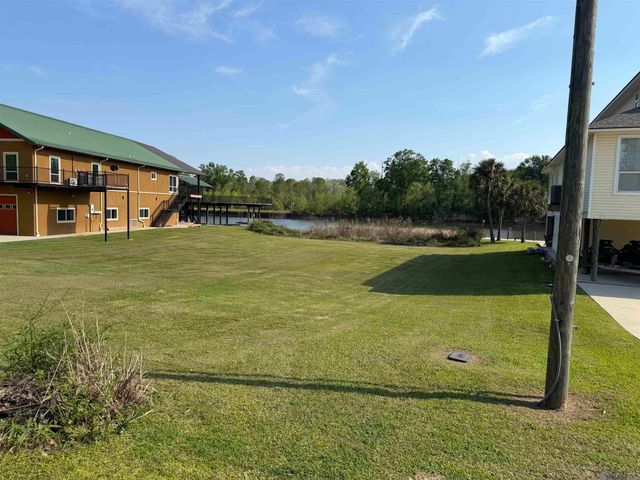 15763 Cypress Point Ln, French Settlement, LA 70733