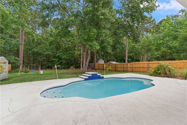 314 Lake Forest Drive, Kingsland, GA 31548