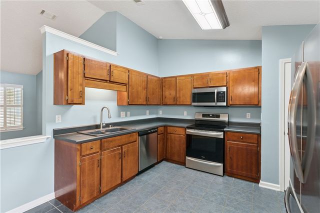 314 Lake Forest Drive, Kingsland, GA 31548