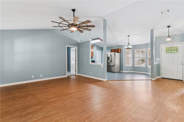 314 Lake Forest Drive, Kingsland, GA 31548