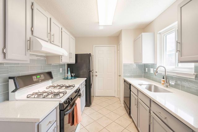 1910 Andover DR, Round Rock, TX 78664