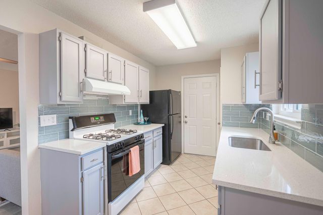 1910 Andover DR, Round Rock, TX 78664