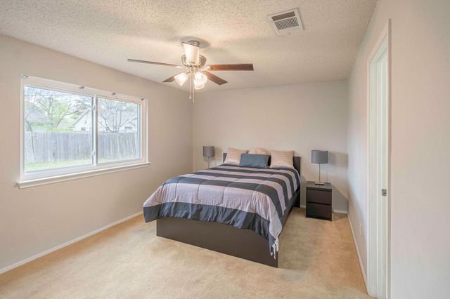 1910 Andover DR, Round Rock, TX 78664