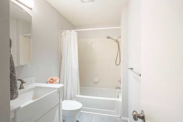 1910 Andover DR, Round Rock, TX 78664