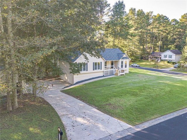 229 Oak Landing, Douglasville, GA 30134
