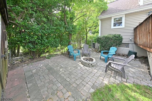 700 Evans St, Paramus Boro, NJ 07652