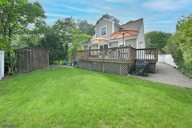 700 Evans St, Paramus Boro, NJ 07652