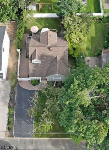 700 Evans St, Paramus Boro, NJ 07652