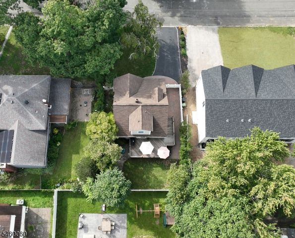 700 Evans St, Paramus Boro, NJ 07652