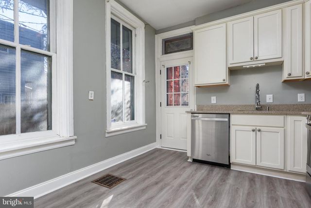 1702 PENN ST, Harrisburg, PA 17102