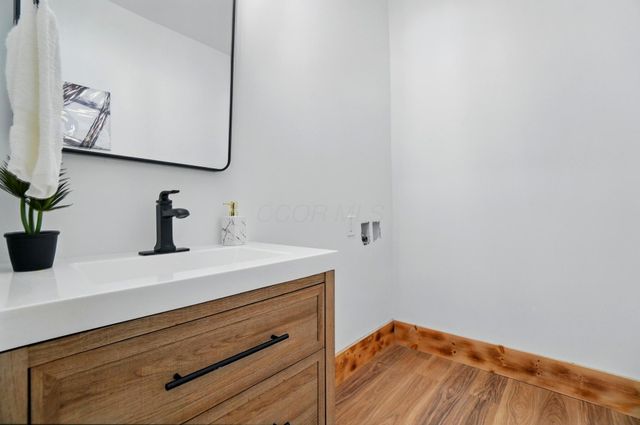 525 Saint Clair Avenue, Columbus, OH 43203