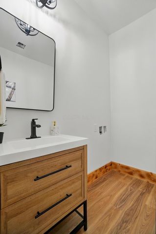 525 Saint Clair Avenue, Columbus, OH 43203