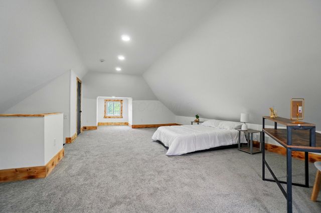 525 Saint Clair Avenue, Columbus, OH 43203