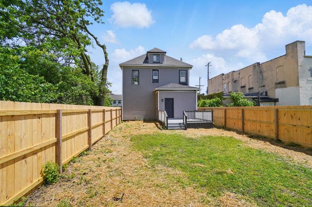 525 Saint Clair Avenue, Columbus, OH 43203