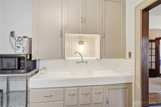 13 Kenwood Drive, Middletown, OH 45042