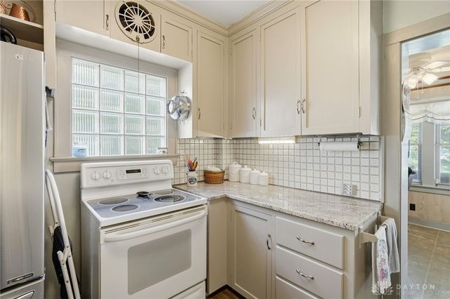 13 Kenwood Drive, Middletown, OH 45042