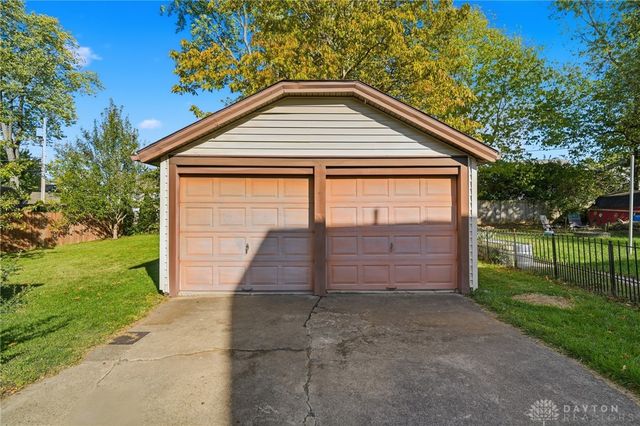 13 Kenwood Drive, Middletown, OH 45042