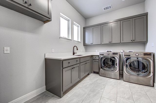 1916 Port Bari CT, Leander, TX 78641