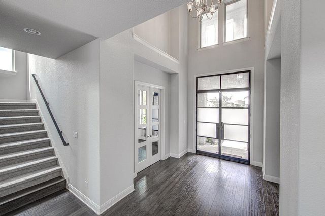 1916 Port Bari CT, Leander, TX 78641
