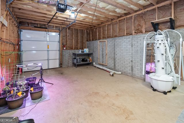 568 Martin Mill Road, Moreland, GA 30259