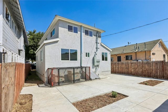 1352 23 rd, Los Angeles, CA 90011
