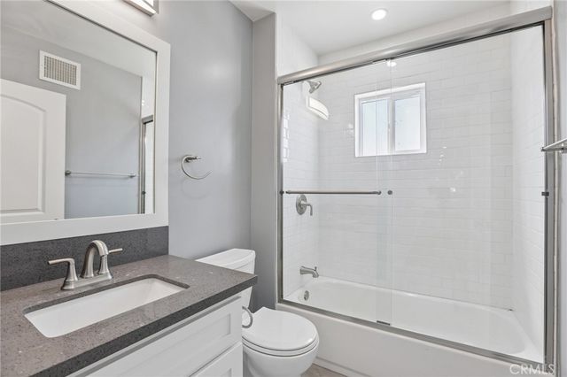 1352 23 rd, Los Angeles, CA 90011