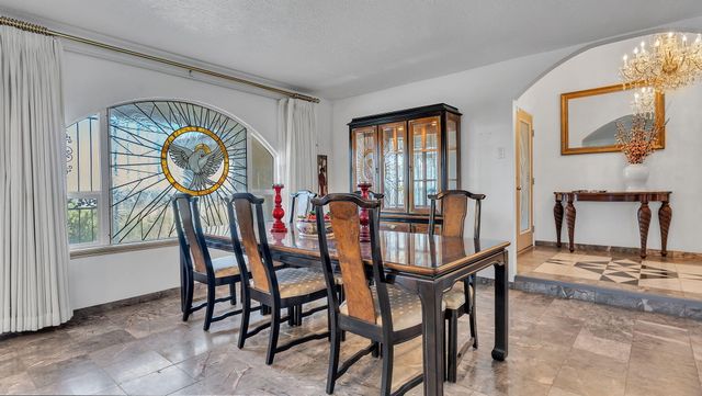 1512 La Tuna Place SE, Albuquerque, NM 87123