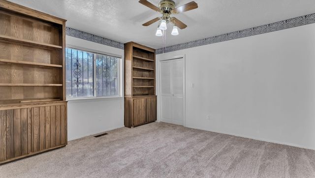 1512 La Tuna Place SE, Albuquerque, NM 87123