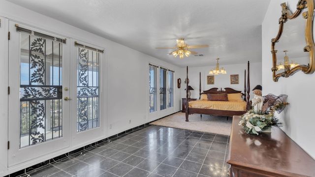 1512 La Tuna Place SE, Albuquerque, NM 87123