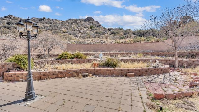 1512 La Tuna Place SE, Albuquerque, NM 87123