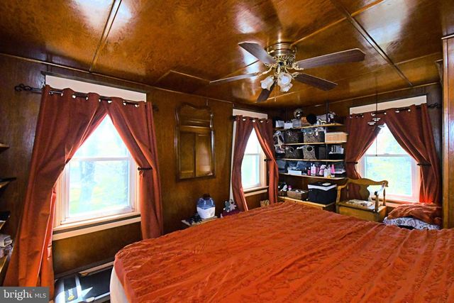 755 HAUNTED LN, Bensalem, PA 19020