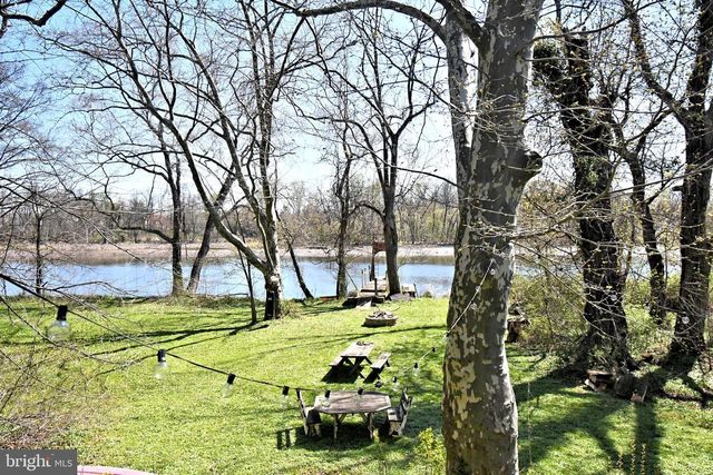 755 HAUNTED LN, Bensalem, PA 19020