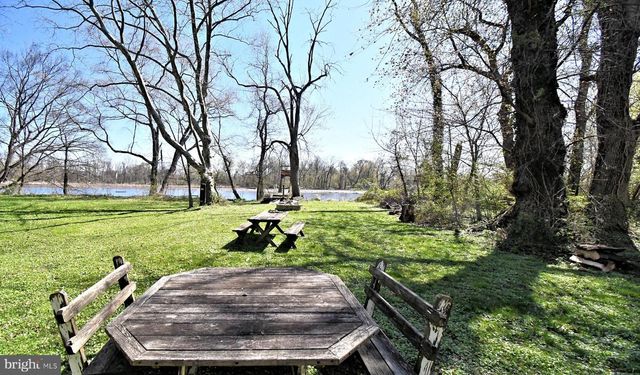 755 HAUNTED LN, Bensalem, PA 19020