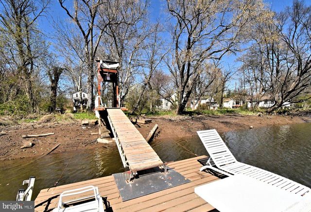 755 HAUNTED LN, Bensalem, PA 19020