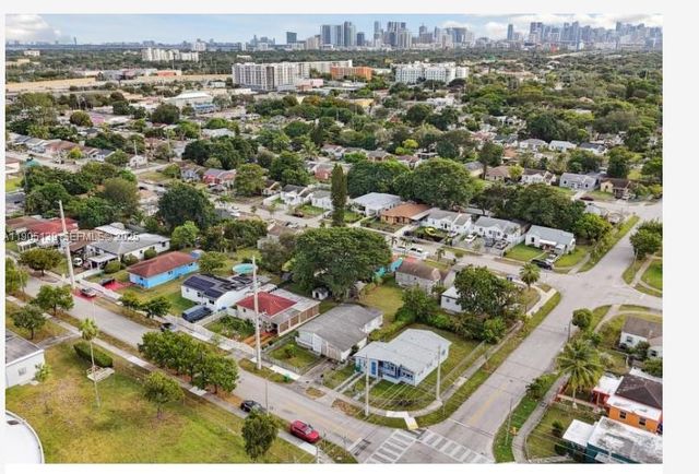 940 NW 67th St, Miami, FL 33150