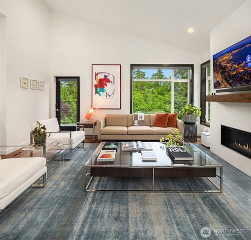 311 34th Avenue E, Seattle, WA 98112