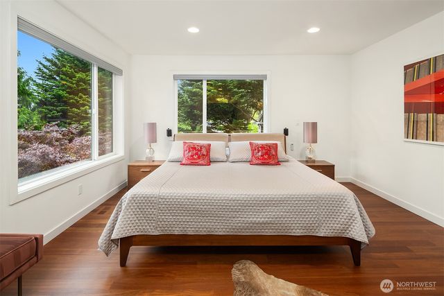 311 34th Avenue E, Seattle, WA 98112