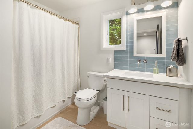 311 34th Avenue E, Seattle, WA 98112