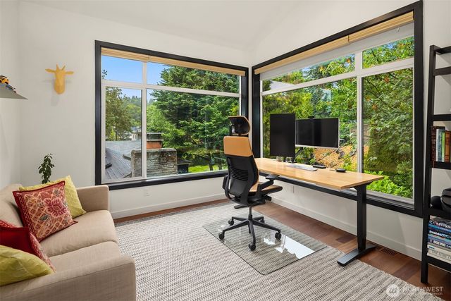 311 34th Avenue E, Seattle, WA 98112