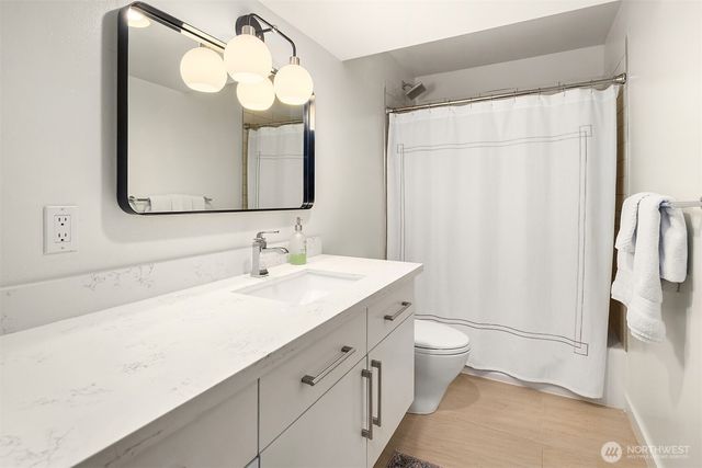 311 34th Avenue E, Seattle, WA 98112