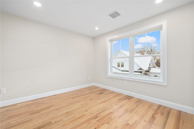 2907 Post Road 6, Warwick, RI 02886