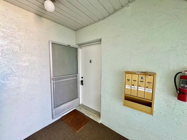 371 S MCMULLEN BOOTH ROAD 87, Clearwater, FL 33759