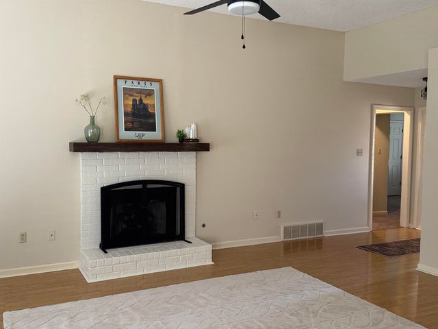 274 BENDIGO DR, Memphis, TN 38018