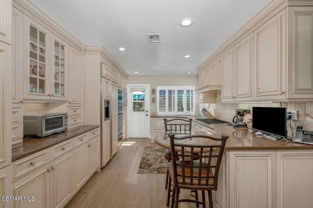 1495 N View Drive, Westlake Village, CA 91362