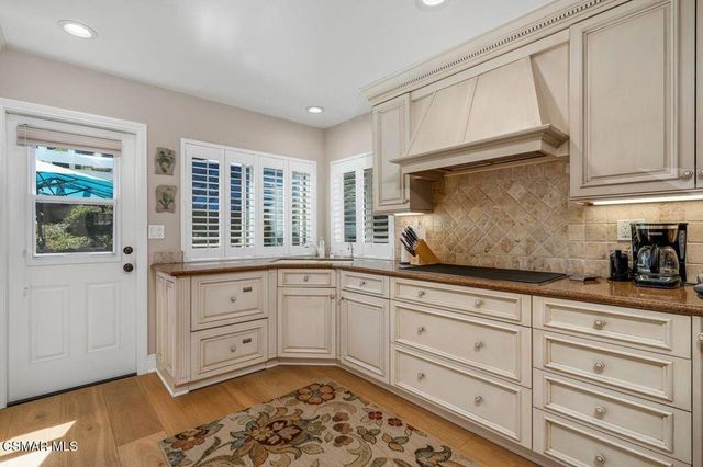 1495 N View Drive, Westlake Village, CA 91362