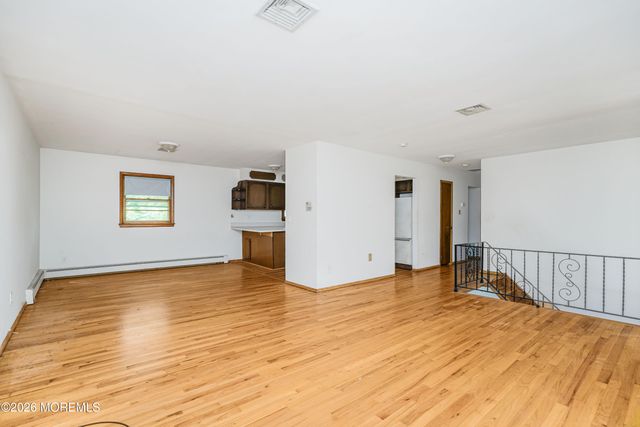 69 Whalepond Road, Oakhurst, NJ 07755