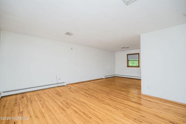 69 Whalepond Road, Oakhurst, NJ 07755