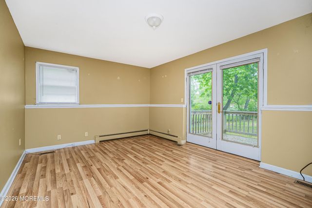 69 Whalepond Road, Oakhurst, NJ 07755