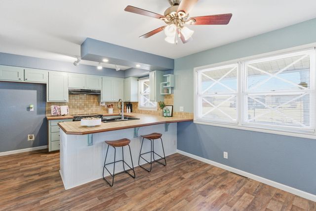 811 N Peterson, Wichita, KS 67212